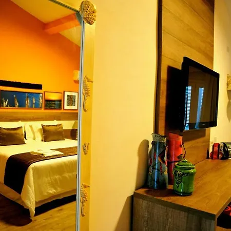 Costa Verde Tabatinga Hotel Caraguatatuba Quarto foto A room at the hotel